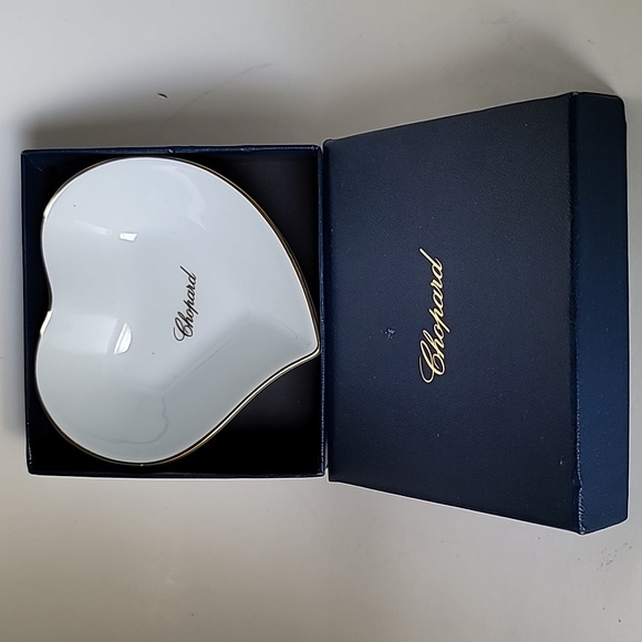 Chopard heart Porcelain Dish Jewelry Watch Tray White 100% Authentic. - Picture 5 of 5